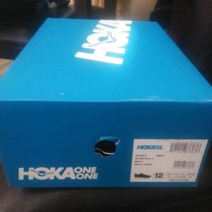 Hoka Hupana 2